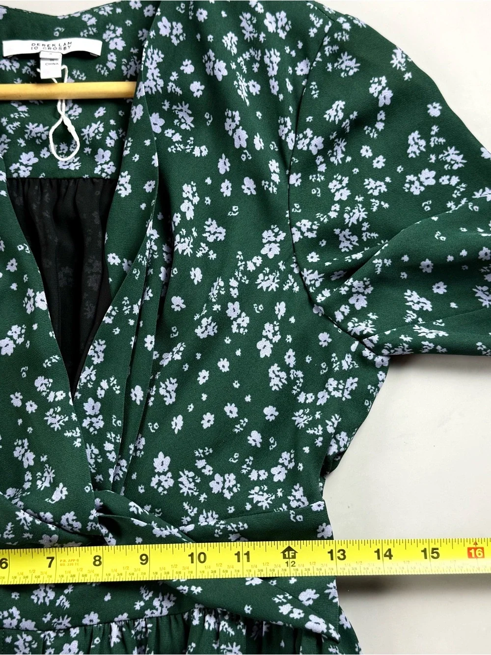 Derek Lam 10 Crosby Green Ditsy Floral Twist Front Short Dress Size 4 - Picture 8 of 10